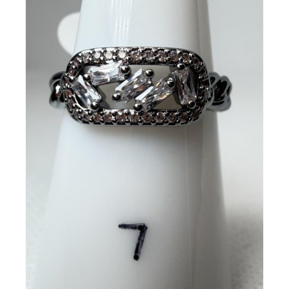Size 7 Bomb Party Ring -RG90983 No Filter Needed - Cubic Zirconia on Hematite